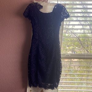 Large/Medium navy blue Lulu’s Dress in great condition